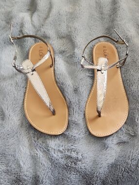 Ann Talor LOFT Metallic Silver T-Strap Sandals with Tan Footbed